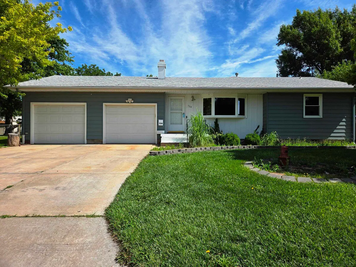 704 Northridge St, Newton, KS 67114 - #1