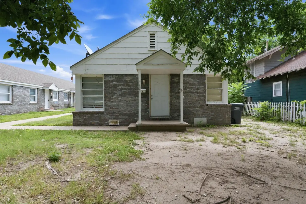 824 S Water St, Wichita, KS 67213 - #1