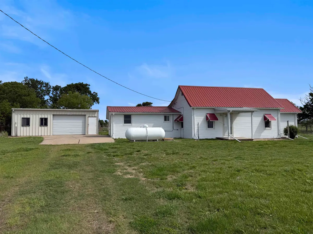 21386 172nd Rd, Burden, KS 67019 - #1