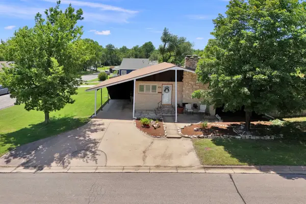 627 S Poplar, Newton, KS 67114