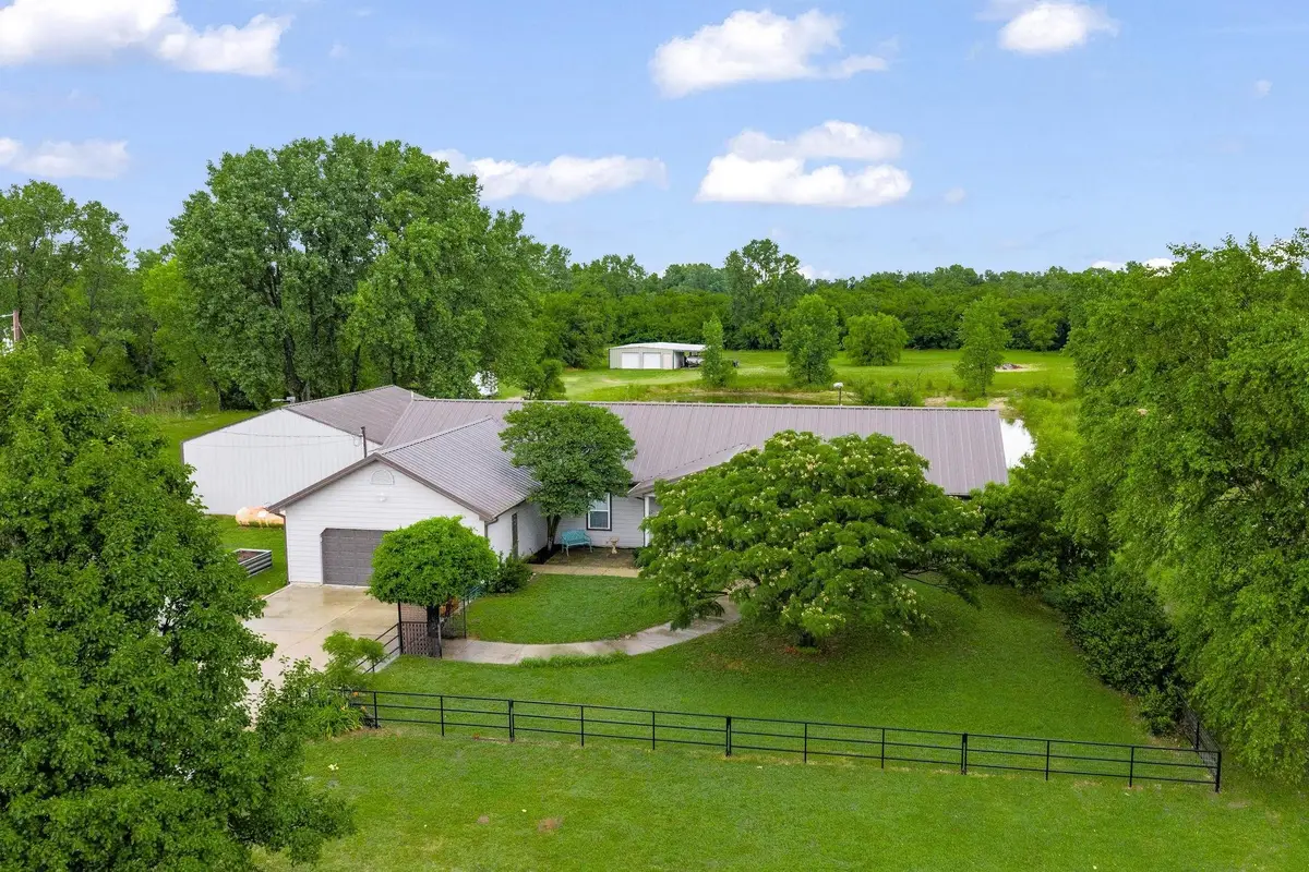 1176 E 120th Ave N, Belle Plaine, KS 67013 - #1