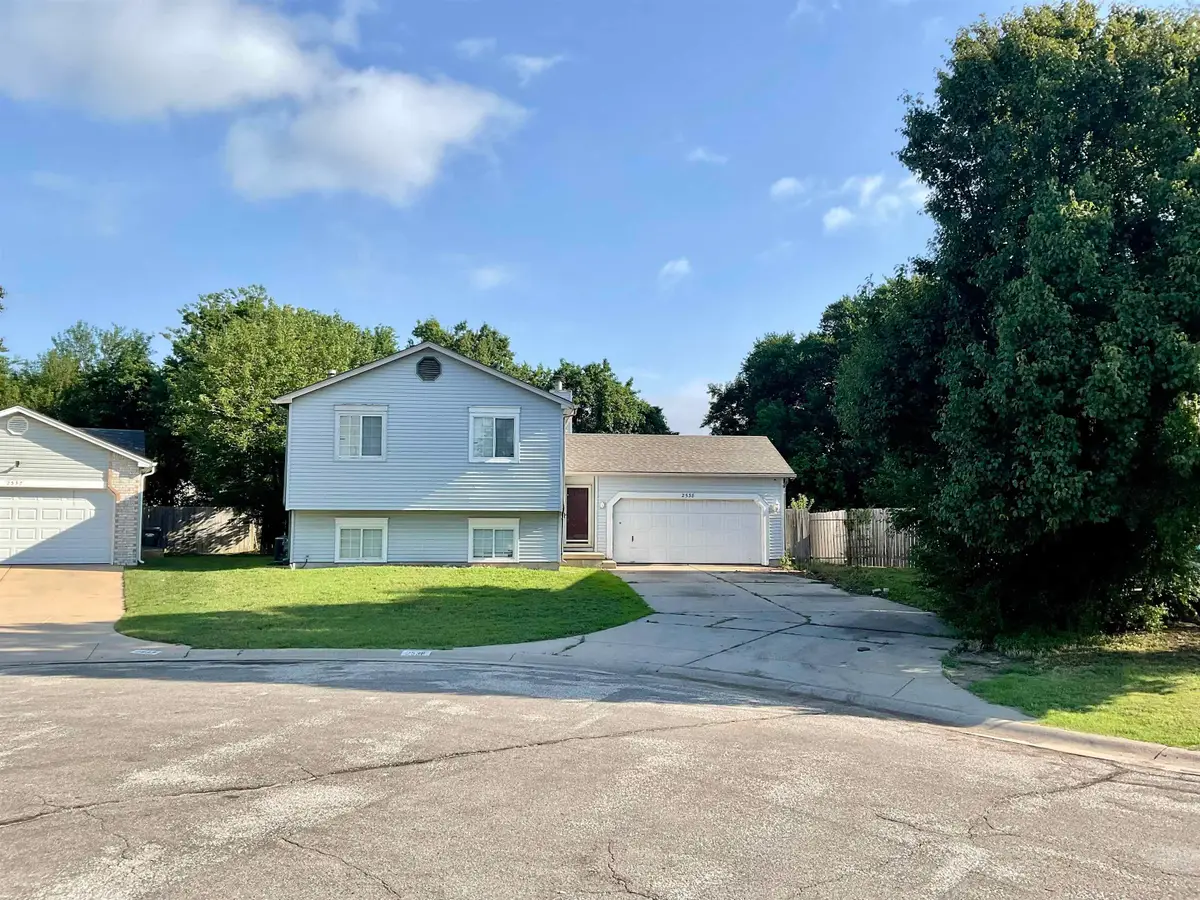 2538 N Old Manor Cir, Wichita, KS 67220 - #1
