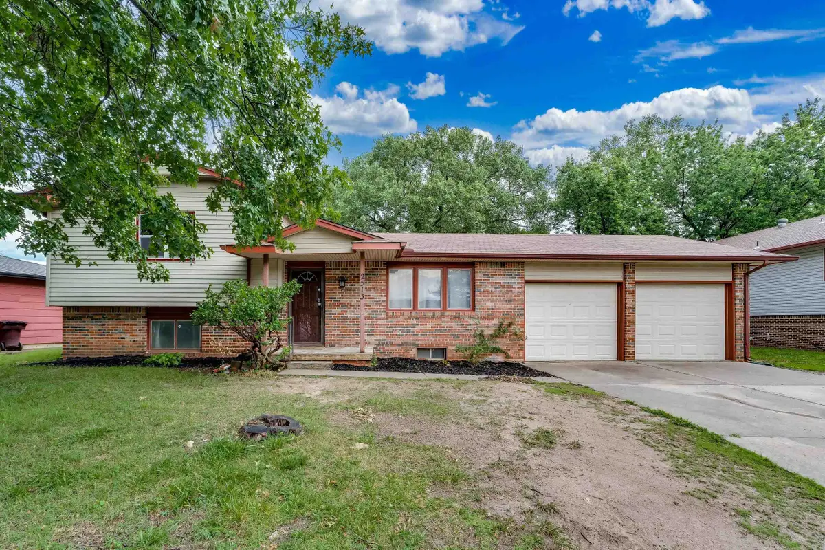 2513 N Bleckley Dr, Wichita, KS 67220-3019 - #1
