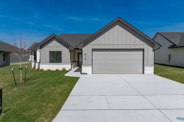 514 E Elmwood St, Park City, KS 67147-1124