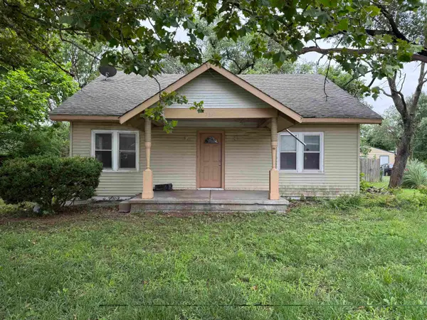 3321 W 9th St N, Wichita, KS 67203