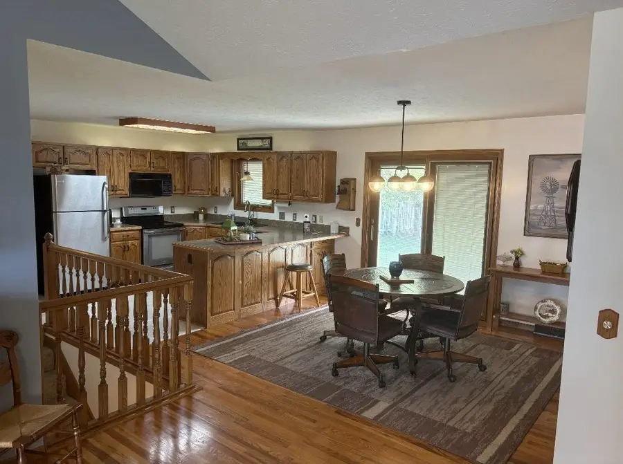 1233 E Republic Ave, Salina, KS 67401 - #3