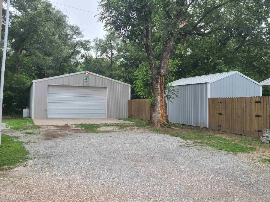 826 W 49th St N, Wichita, KS 67204-2817 - #3