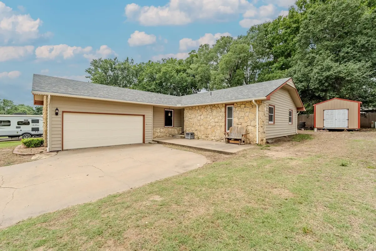 1003 Highland Dr, Arkansas City, KS 67005 - #1