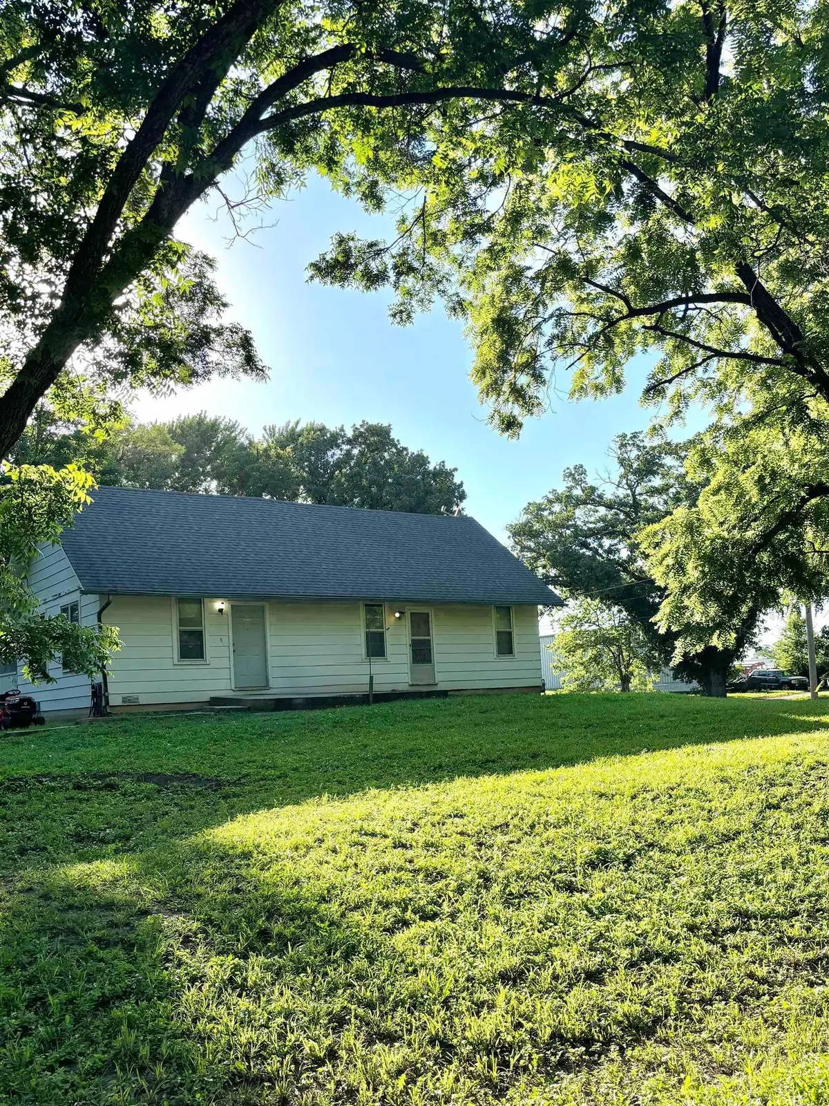 1029 N Orient, El Dorado, KS 67042 - #1