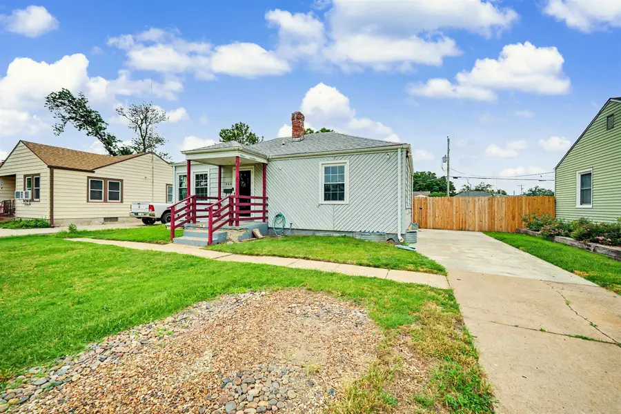 404 E Claflin Ave, Salina, KS 67401 - #2