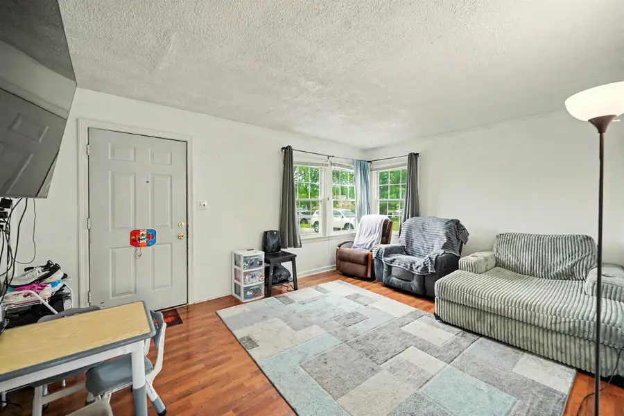 404 E Claflin Ave, Salina, KS 67401 - #3