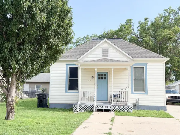 1218 E Iron Ave, Salina, KS 67401