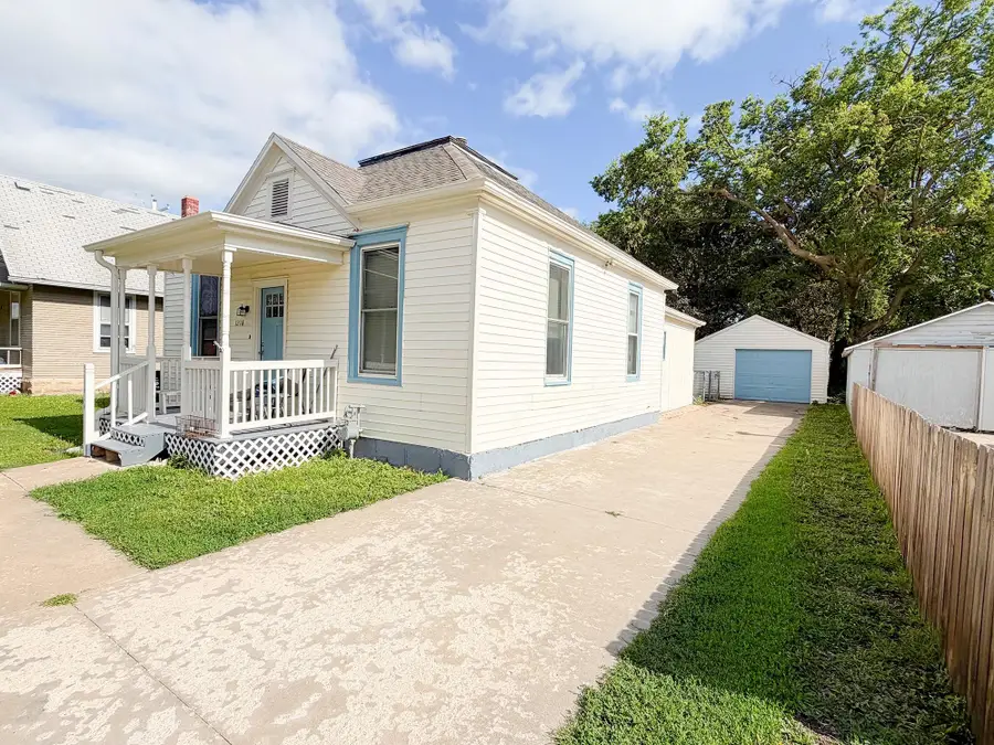 1218 E Iron Ave, Salina, KS 67401 - #2