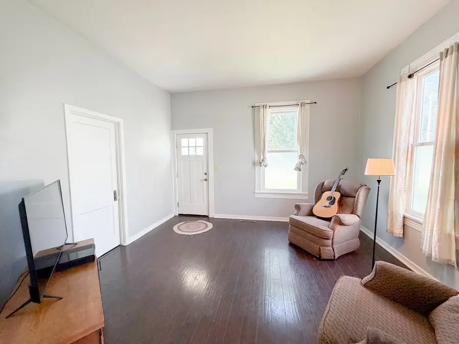 1218 E Iron Ave, Salina, KS 67401 - #3
