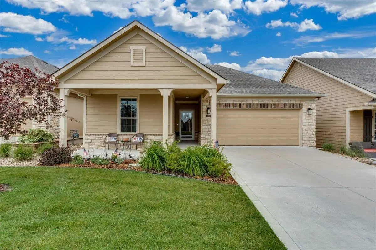 925 E Clearlake, Derby, KS 67037 - #1