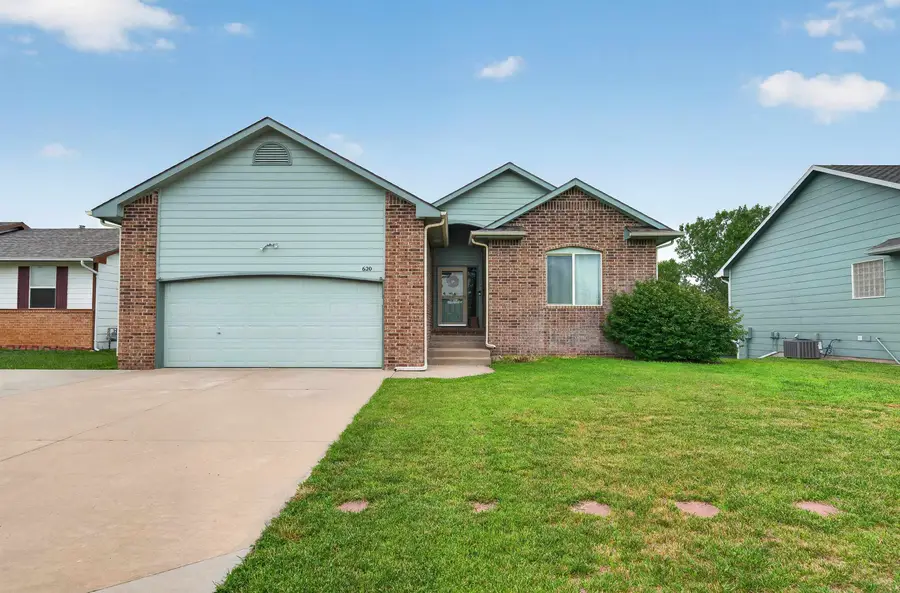 620 S Stoneridge, Valley Center, KS 67147 - #2