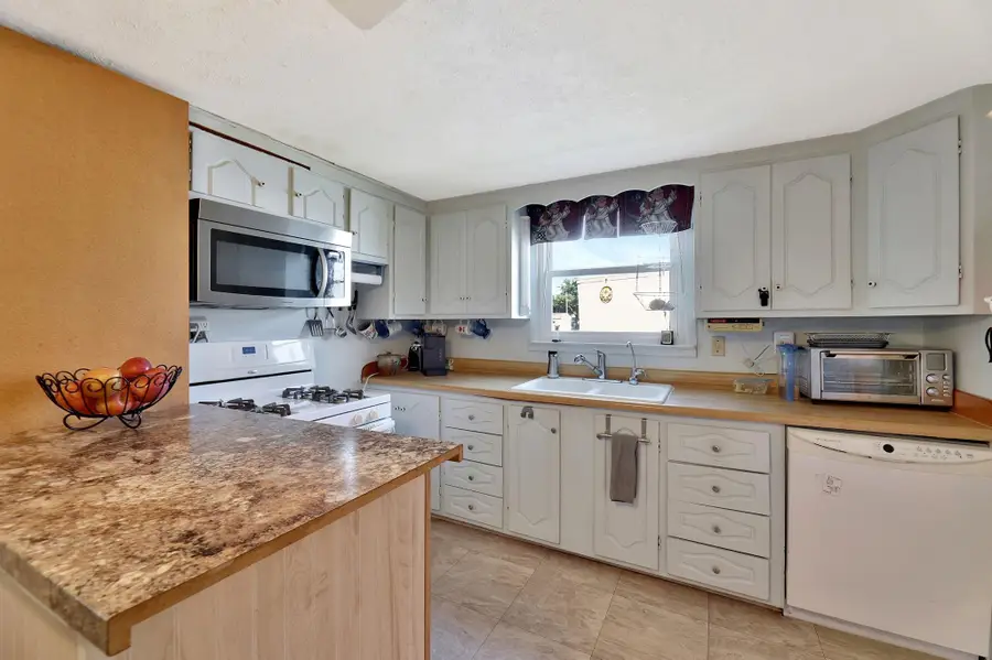 124 S Collingwood, Pretty Prairie, KS 67570 - #2