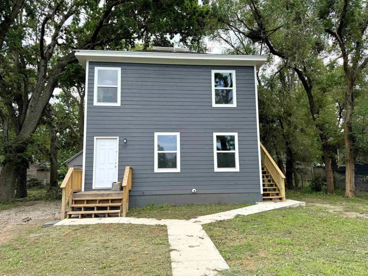 102 & 102 1/2 N West Pl, Salina, KS 67401 - #1