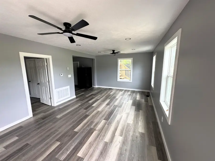 102 & 102 1/2 N West Pl, Salina, KS 67401 - #3