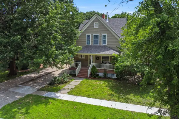 118 Harrison, Newton, KS 67114