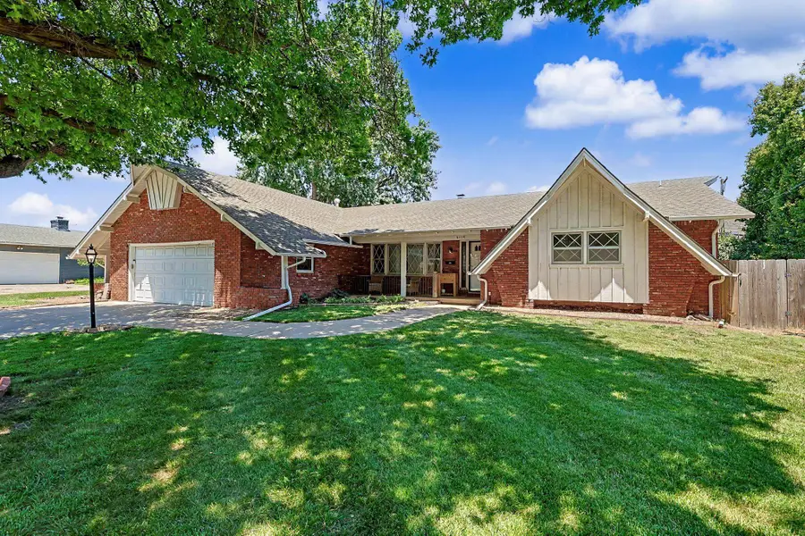 6414 E 12th St, Wichita, KS 67206 - #2