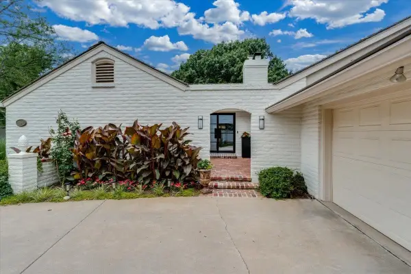 1440 N Gatewood St, Wichita, KS 67206