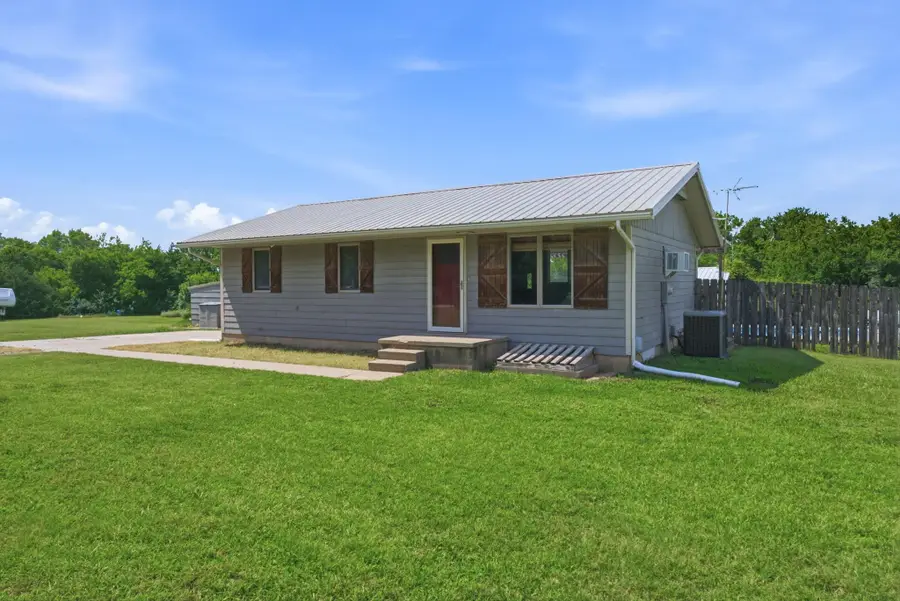 12218 SW 130th St, Augusta, KS 67010 - #3