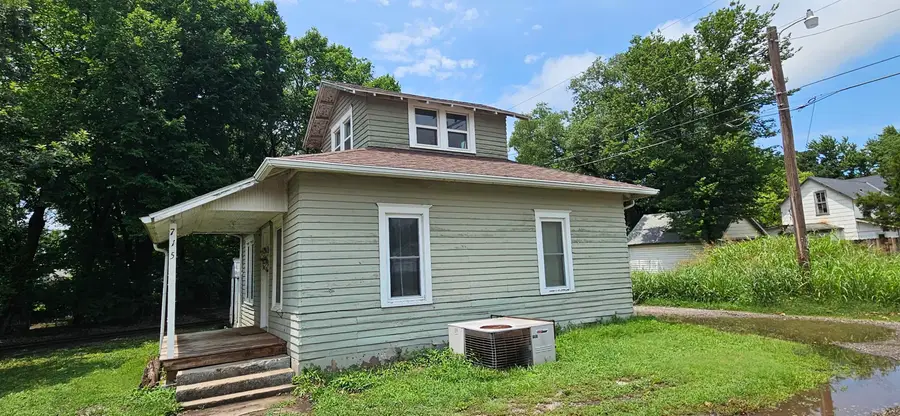 715 Platter St, Winfield, KS 67156 - #2