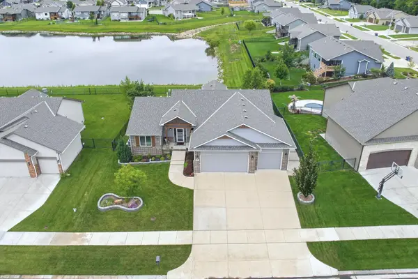 920 E Freedom St, Derby, KS 67037