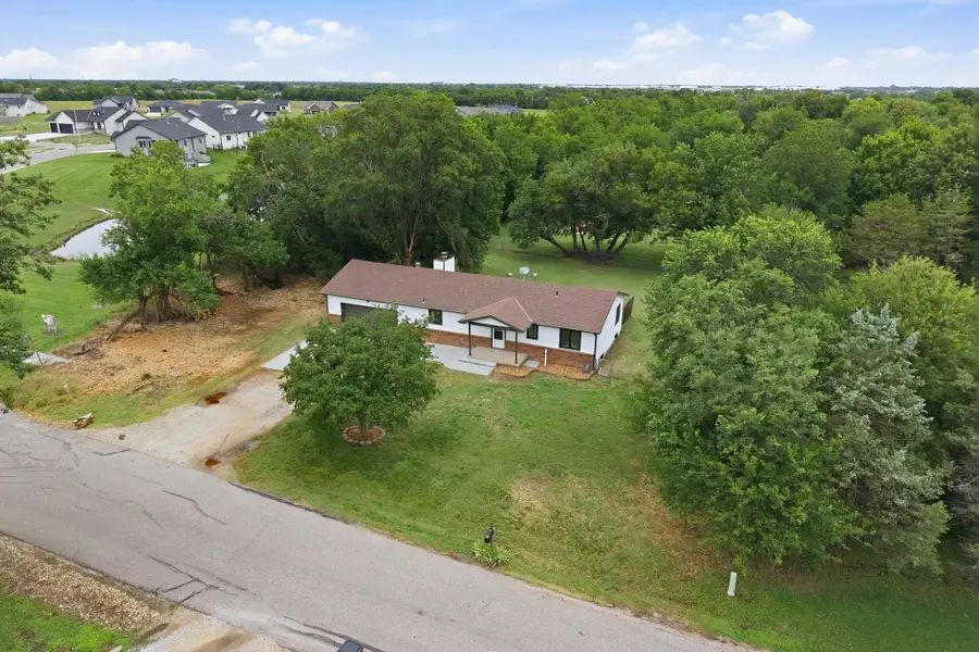 10800 E Kinkaid Ave, Wichita, KS 67207 - #3