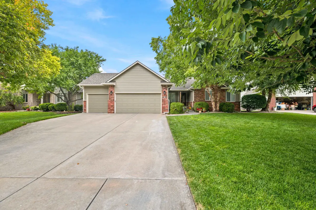 3062 N Wild Rose Ct, Wichita, KS 67205 - #1