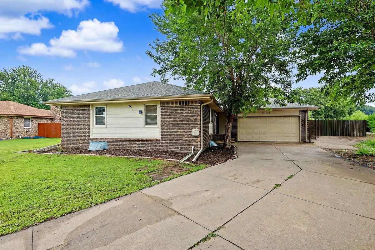 9320 E Barron Cir, Wichita, KS 67207 - #1