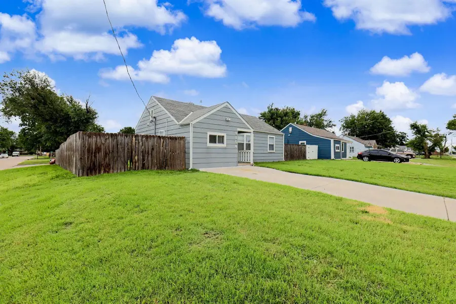 2154 S Seneca St, Wichita, KS 67213 - #2