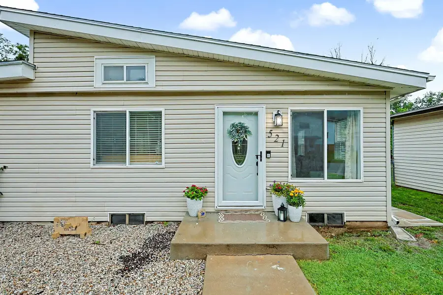 521 S Westview Drive, Derby, KS 67037 - #2