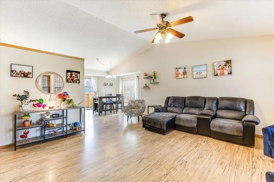 2049 S Crestline Ct, Wichita, KS 67209 - #3