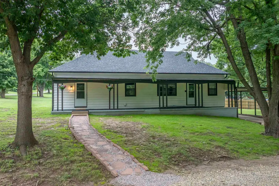 1701 E Chestnut Ave., Arkansas City, KS 67005 - #3