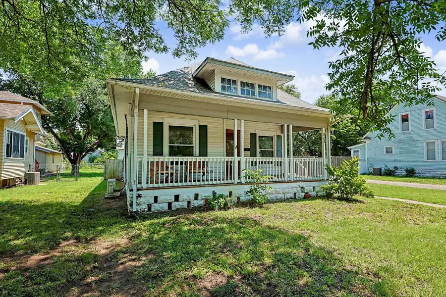 802 N Gilman Ave, Wichita, KS 67203 - #2