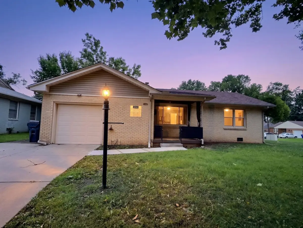 2048 S Ridgewood, Wichita, KS 67218 - #1