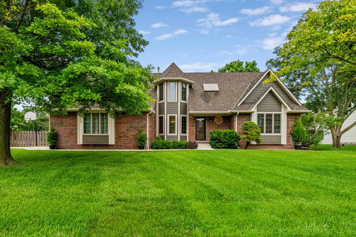 1250 N Pine Grove Ct, Wichita, KS 67212 - #1