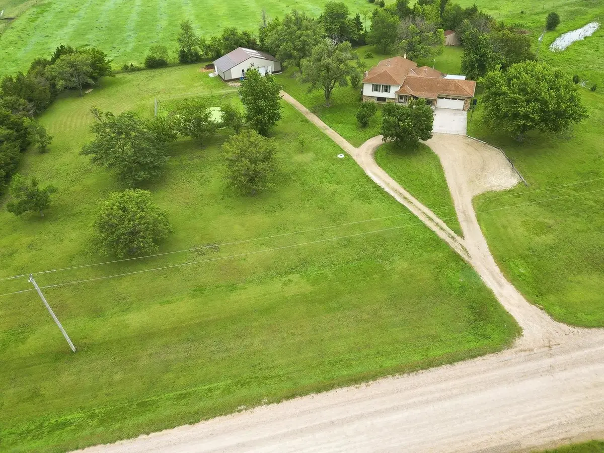 16786 NW 10th, Benton, KS 67017 - #1