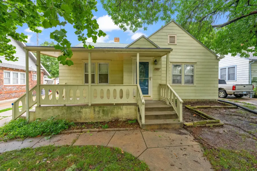 537 S Broadview, Wichita, KS 67218 - #2