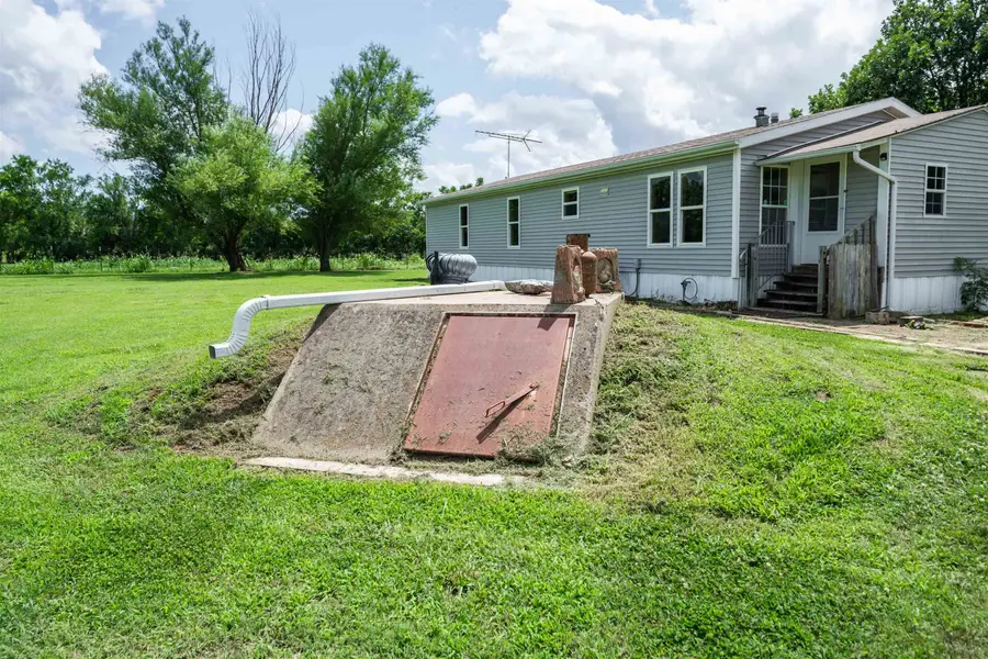 9099 268th Dr, Arkansas City, KS 67005 - #3