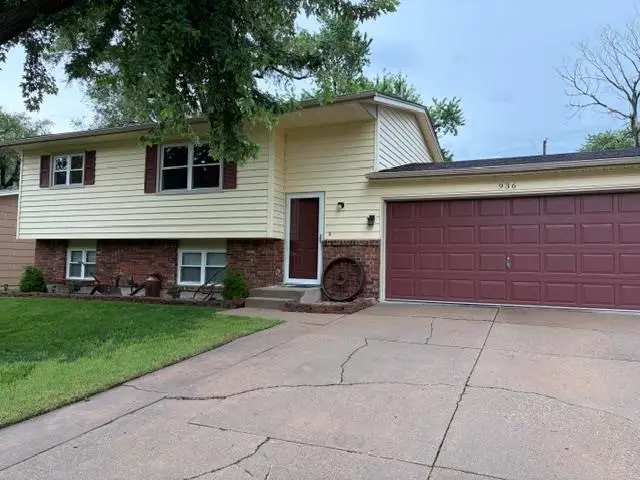 936 S Ash, Newton, KS 67114 - #1