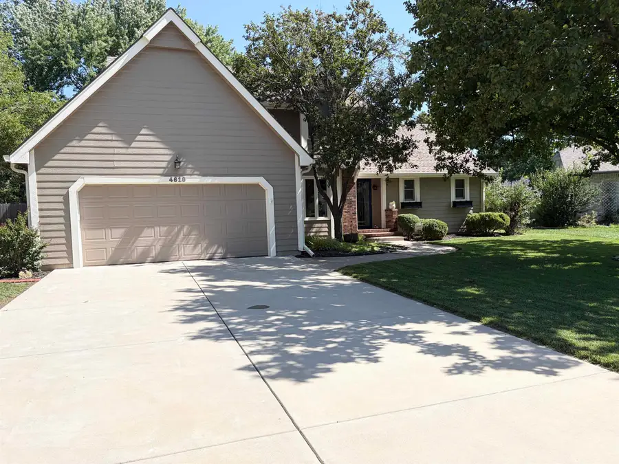 4610 N Farmstead Ct., Bel Aire, KS 67220 - #2