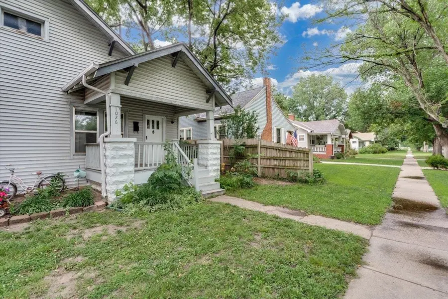 1026 N Perry Ave, Wichita, KS 67203 - #2