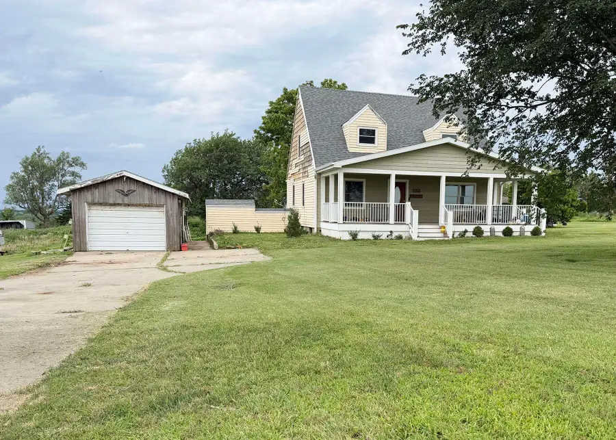 59 Gypsum Rd, Clifton, KS 66937 - #3