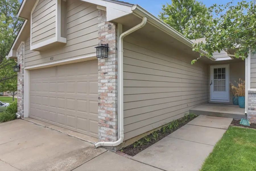 433 S Firefly Ct, Wichita, KS 67235 - #2