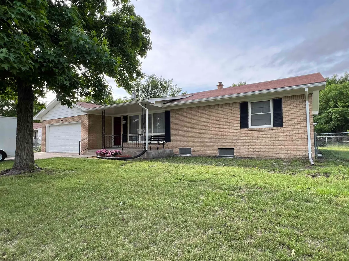 1600 W 4th, Newton, KS 67114 - #1