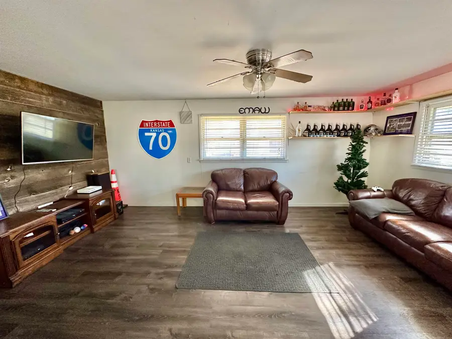 1753 Cassell Rd, Manhattan, KS 66502 - #3