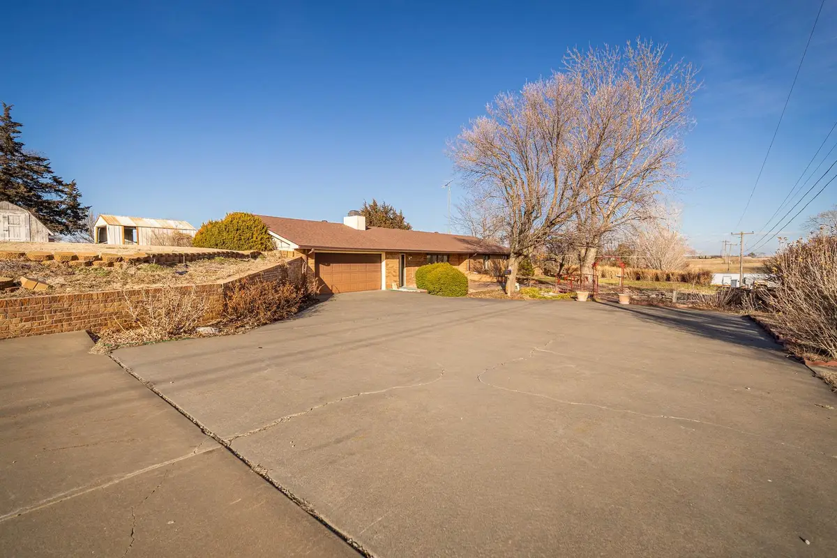 1688 N 150th Rd, Concordia, KS 66901 - #1
